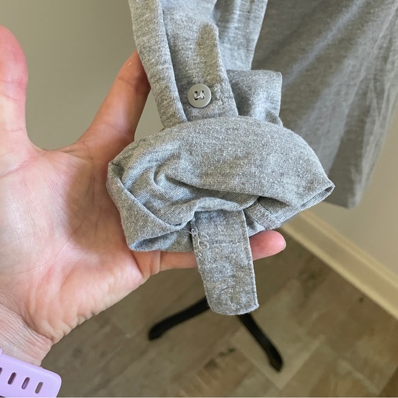 Zoey & Beth Long Sleeve T-Shirt Medium Gray Roll Tab Round‎ Neck Fall Basic Tee - Picture 7 of 10